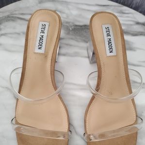 issy clear steve madden